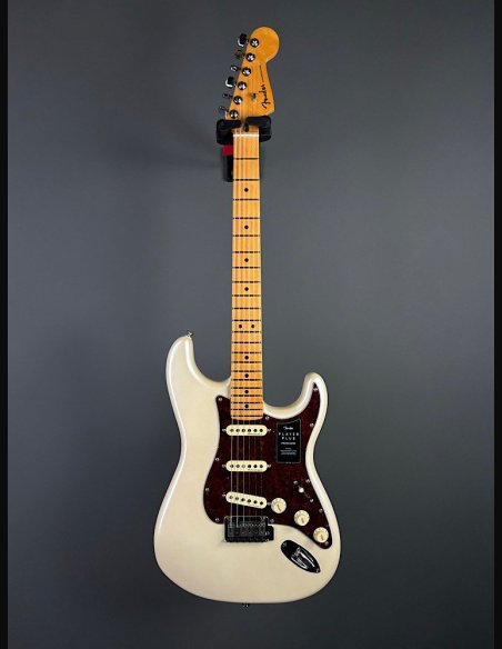 Fender Player Plus Stratocaster Olympic White w/bag