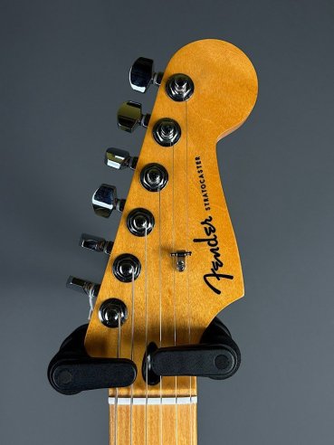 Fender Player Plus Stratocaster Olympic White w/bag