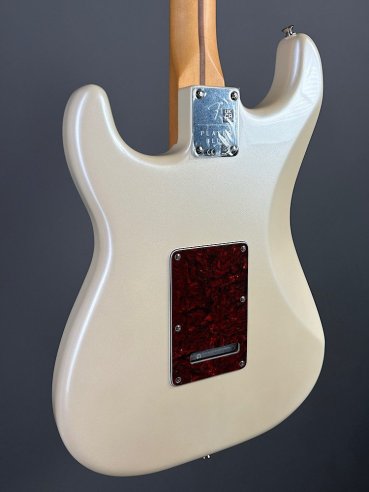 Fender Player Plus Stratocaster Olympic White w/bag
