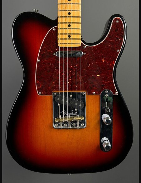 Fender American Professional II Telecaster Maple Fingerboard 3 Color Sunburst