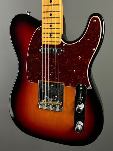 Fender American Professional II Telecaster Maple Fingerboard 3 Color Sunburst