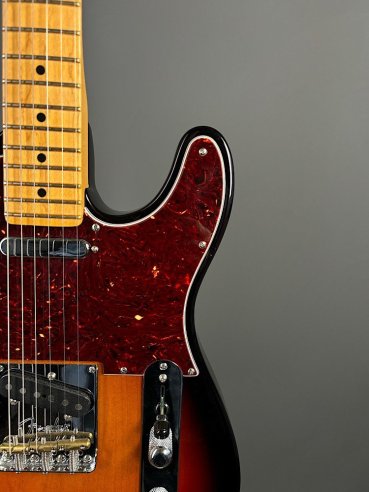 Fender American Professional II Telecaster Maple Fingerboard 3 Color Sunburst