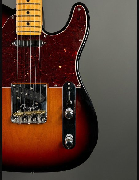 Fender American Professional II Telecaster Maple Fingerboard 3 Color Sunburst