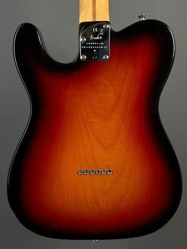 Fender American Professional II Telecaster Maple Fingerboard 3 Color Sunburst