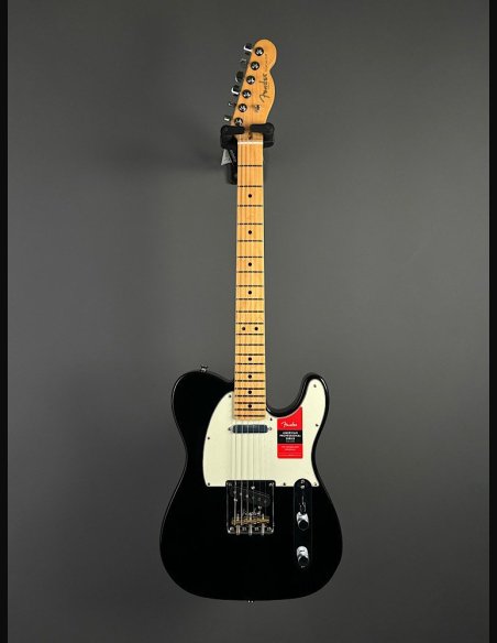 Fender American Professional Telecaster Maple Fingerboard Black