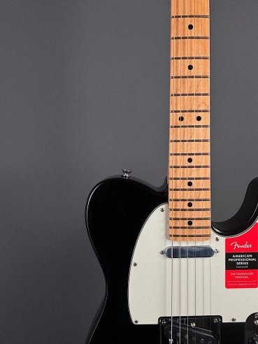 Fender American Professional Telecaster Maple Fingerboard Black