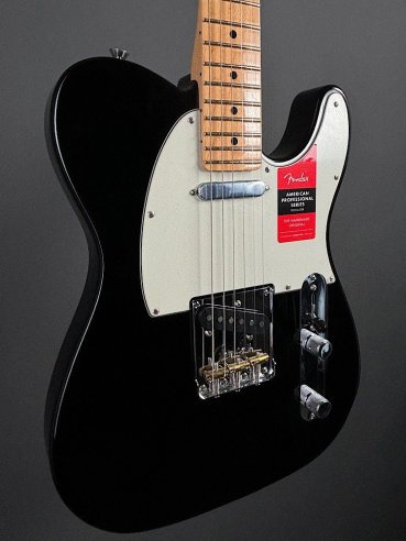 Fender American Professional Telecaster Maple Fingerboard Black
