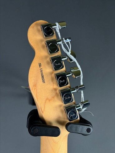 Fender American Professional Telecaster Maple Fingerboard Black