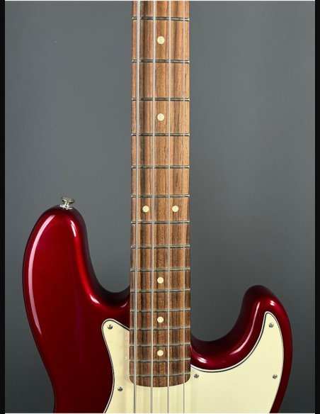 Fender Standard Jazz Bass Rosewood Fingerboard Candy Apple Red