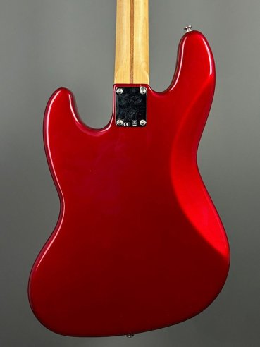 Fender Standard Jazz Bass Rosewood Fingerboard Candy Apple Red