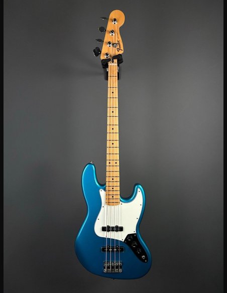 Fender Standard Jazz Bass Maple Fingerboard Lake Placid Blue