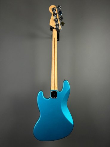 Fender Standard Jazz Bass Maple Fingerboard Lake Placid Blue
