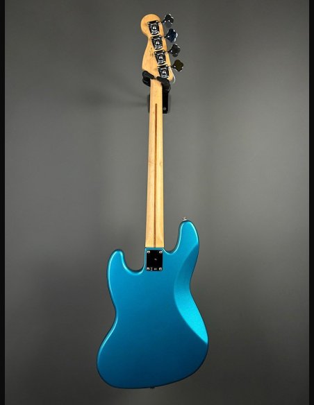Fender Standard Jazz Bass Maple Fingerboard Lake Placid Blue