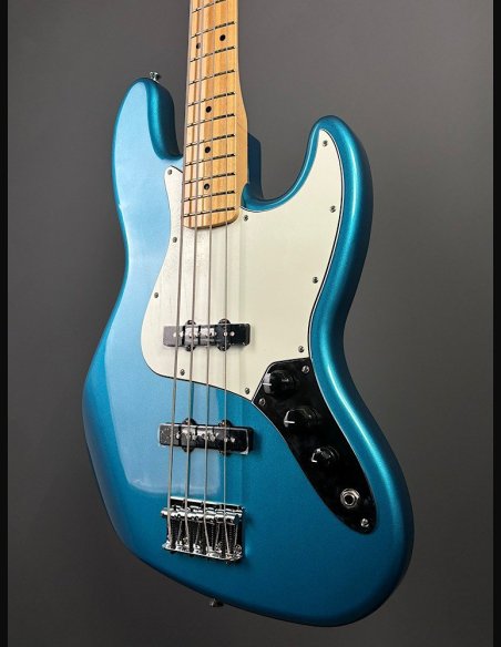 Fender Standard Jazz Bass Maple Fingerboard Lake Placid Blue