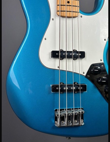 Fender Standard Jazz Bass Maple Fingerboard Lake Placid Blue