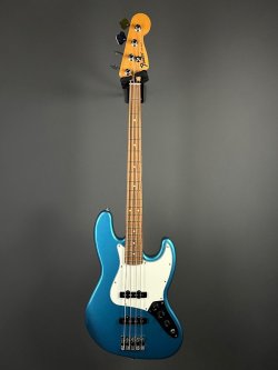 Fender Standard Jazz Bass Rosewood Fingerboard Lake Placid Blue 2