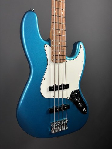 Fender Standard Jazz Bass Rosewood Fingerboard Lake Placid Blue