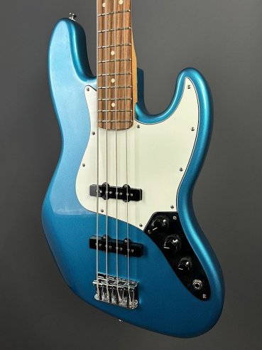 Fender Standard Jazz Bass Rosewood Fingerboard Lake Placid Blue