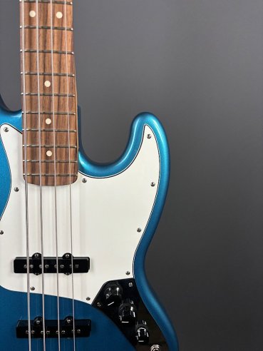 Fender Standard Jazz Bass Rosewood Fingerboard Lake Placid Blue