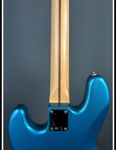 Fender Standard Jazz Bass Rosewood Fingerboard Lake Placid Blue