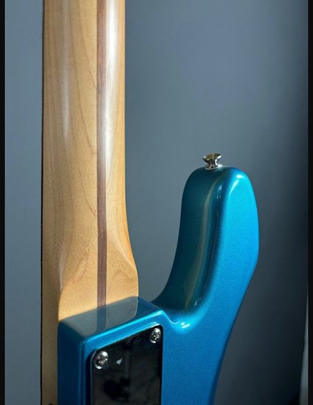 Fender Standard Jazz Bass Rosewood Fingerboard Lake Placid Blue