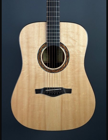 Eko Wow D800E SS Spruce/Sapele