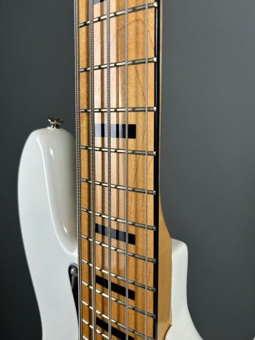 Squier Vintage Modified '70 Jazz Bass Olympic White 5 Corde