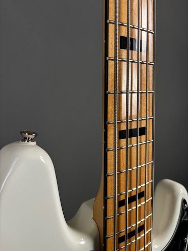 Squier Vintage Modified '70 Jazz Bass Olympic White 5 Corde