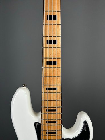 Squier Vintage Modified '70 Jazz Bass Olympic White 5 Corde