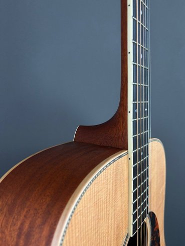 Larriveè D-40 Chitarra Folk