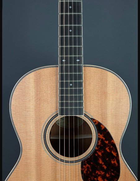 Larriveè OOO-40E Chitarra Folk Elettrificata