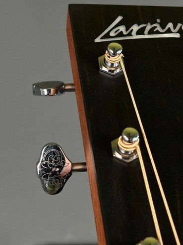 Larriveè OOO-40E Chitarra Folk Elettrificata