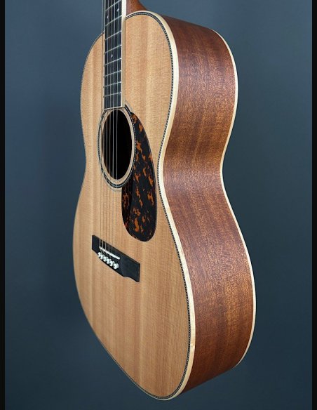 Larriveè OOO-40E Chitarra Folk Elettrificata