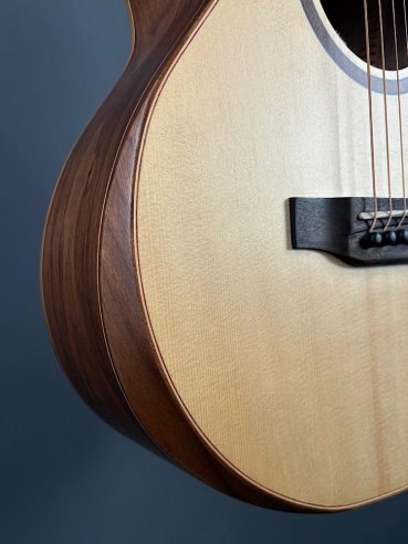 Crafter MINO Black Walnut Chitarra Folk Elettrificata w/Gig Bag