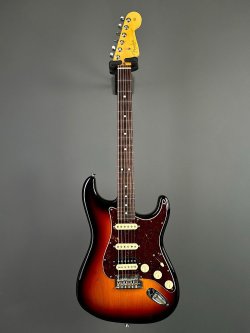 Fender American Professional II Stratocaster HSS RW 3 Color Sunburst 0113900700 2