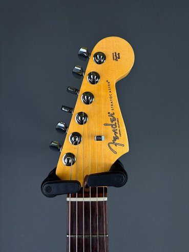 Fender American Professional II Stratocaster HSS RW 3 Color Sunburst 0113900700