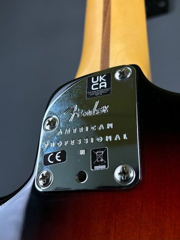 Fender American Professional II Stratocaster HSS RW 3 Color Sunburst 0113900700