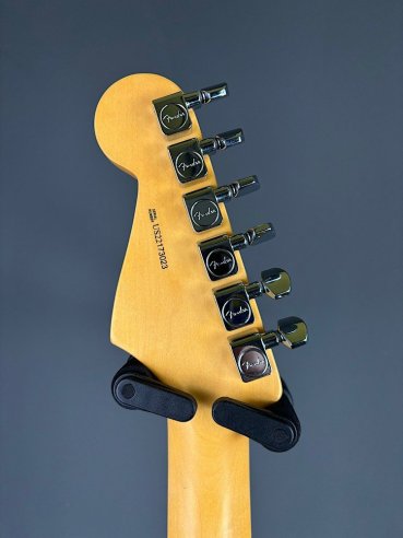 Fender American Professional II Stratocaster HSS RW 3 Color Sunburst 0113900700