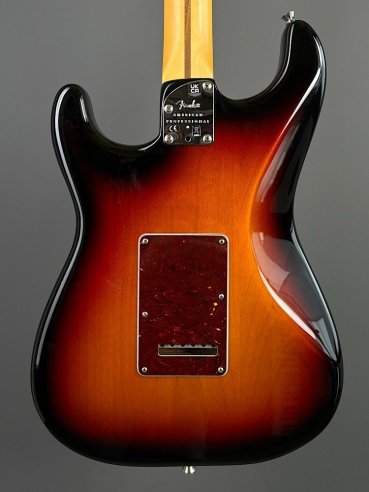 Fender American Professional II Stratocaster HSS RW 3 Color Sunburst 0113900700