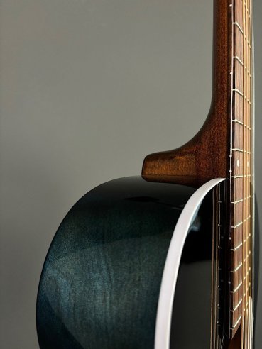 Art & Lutherie Roadhouse HG Indigo Burst Q-Discrete