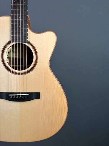 Lakewood M18CP Chitarra Folk Elettrificata