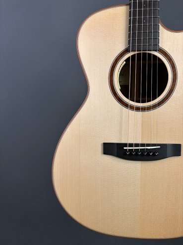 Lakewood M18CP Chitarra Folk Elettrificata