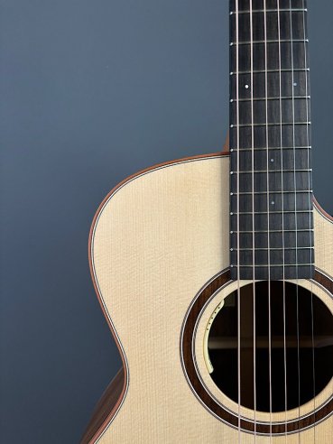 Lakewood M18CP Chitarra Folk Elettrificata