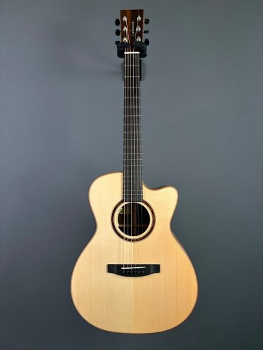 Lakewood M18CP Chitarra Folk Elettrificata