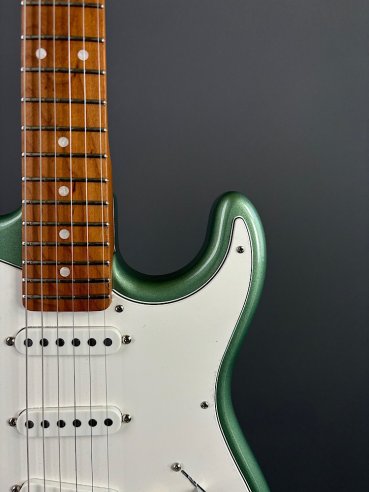 G&L Legend Legacy SSS Sage Green Metallic