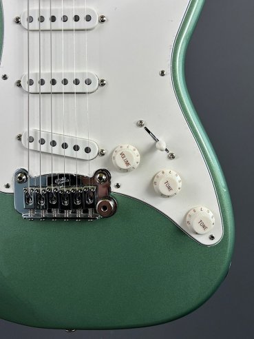 G&L Legend Legacy SSS Sage Green Metallic