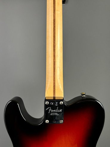 Fender American Standard Telecaster Maple Fingerboard 3 Color Sunburst SN US16082582