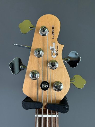 G&L L2500 Tribute Rosewood Fingerboard 3 Color Sunburst 5 Corde