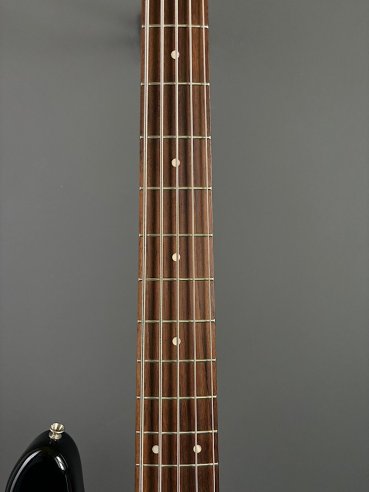 Squier Affinity Series Jazz Bass V Strings Black
