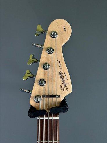 Squier Affinity Series Jazz Bass V Strings Black